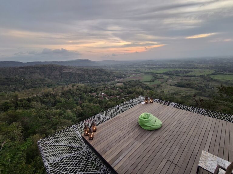 Jangan Lewatkan Kesyahduan Sunset Di Wisata Jogja Obelix Hills