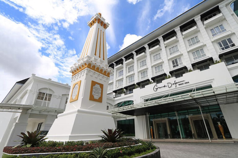 Penginapan syariah di Jogja, Hotel Grand Dafam Rohan, Sumber Tiket
